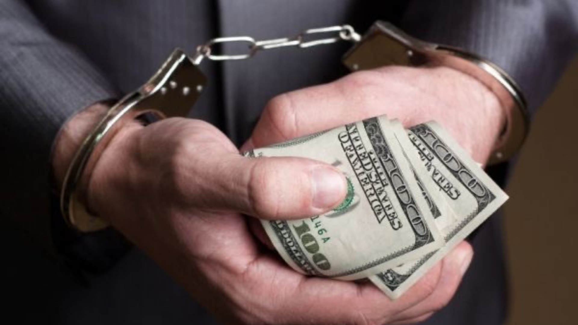 خيانة الأمانة والاختلاس في الشركات وكيف تسترد أموالك 